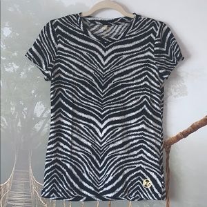MK Animal print T-shirt 🤍🖤🤍